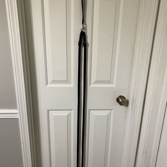 Double Pet Leash for Double the Walking Fun! - Picture 2 of 7